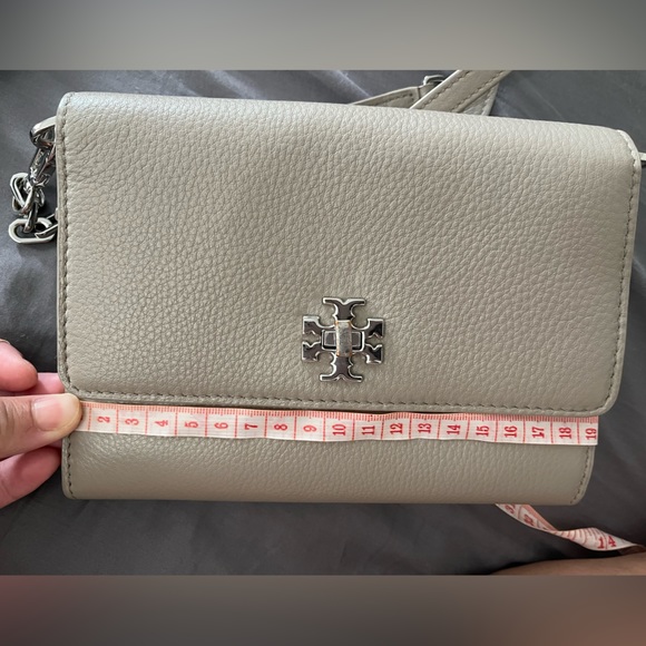 Authentic Tory Burch Crossbody bag - Picture 4 of 5